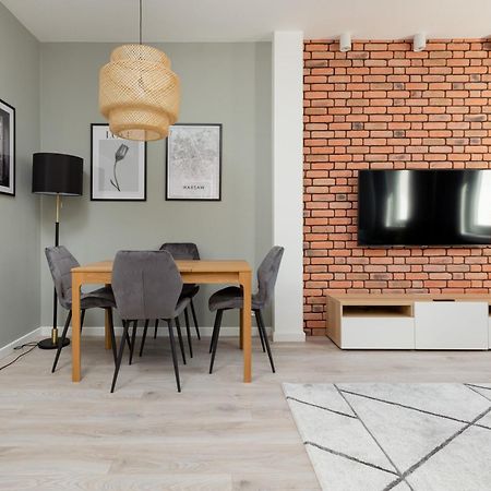 ורשה Central Apartment Emilii Plater By Noclegi Renters מראה חיצוני תמונה
